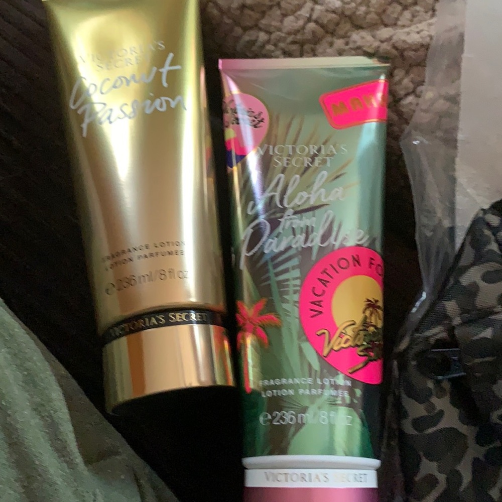A lot of pink Victoria’s Secret goodies